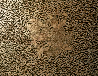 ARTE TAI: Um episódio do "Ramayana" com decoração de Kra Nak. Estojo para livros, Banguecoque St...