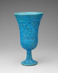Cálice Lotiforme, c.945–664 aC (faiança)