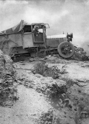 Uma estrada rochosa, de Abercorn a Tukuyu, Tanganica, 1925 1927