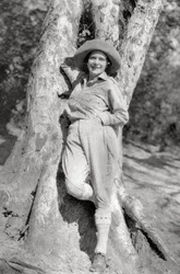 Stella Court Treatt, aventureira britânica, autora e cineasta Maereres, Tanganyika, 1925 1927.