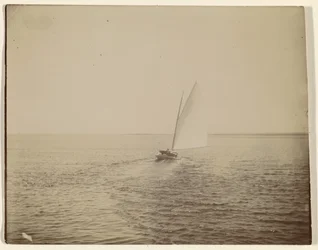 [Barco à vela]