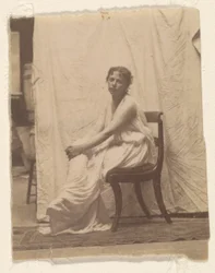 [Weda Cook em traje clássico no estúdio de Eakins na Chestnut Street]