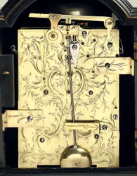 Detalhe de um impressionante relógio de mesa George III, c.1770 (madeira, vidro e metal) (ver também 491921)