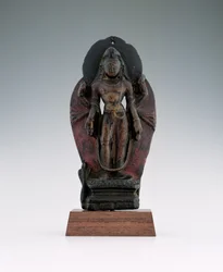 Jatamukuta Lokesvara, 11-12 século (madeira e pigmento)