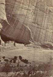 Ruínas antigas no Cañon de Chelle, Novo México