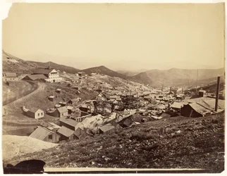 [Gold Hill, West Silver City, Nevada, serra de Silver Peak]