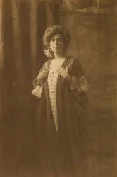 Laura Dreyfus Barney