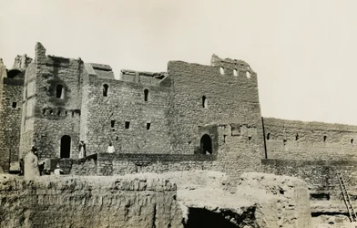 Mosteiro de São Simeão após o seu restauro, Assuão, Egito, fotografia de Ugo Monneret de Villard