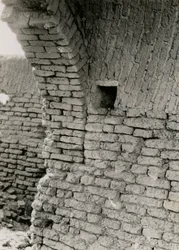 Ruínas de uma igreja no deserto, pormenor do pendente da cúpula, Adindan, Egito, fotografia de Ugo Monneret de Villard