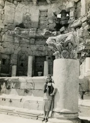 O ninfeu, cidade greco-romana de Gerasa (atual Jerash), fotografia de Ugo Monneret de Villard, cerca de 1930