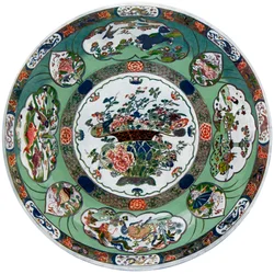 Um prato de porcelana chinesa do período Kang-he, século XVII 1903