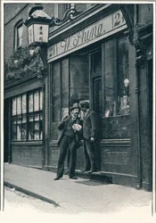 Uma loja chinesa, Limehouse, Londres, c1900 1901