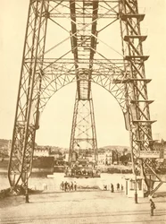 Uma ponte de transporte em Rouen, c1930.