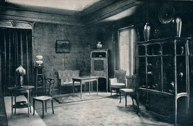 Uma sala de estar de E. Colonna, 1900