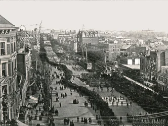 Um dia de festa na capital americana, Washington DC, EUA, 1895.