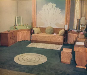 Um pequeno quarto, organizado pela Heal & Son Ltd., de Londres, 1935