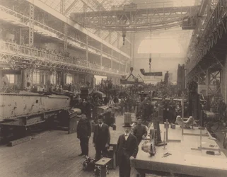 Uma oficina da fábrica de Putilov, c. 1914