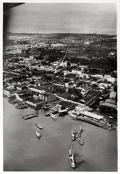 Vista aérea de Natal, África do Sul, de um Zeppelin, 1930 1933