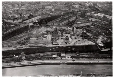 Vista aérea do Kremlin, Moscou, URSS, de um Zeppelin, 1930 1933