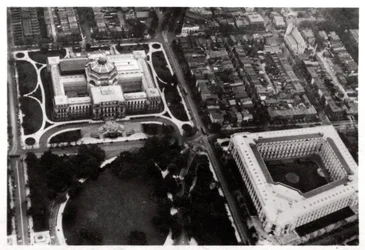 Vista aérea da Biblioteca do Congresso, Washington DC, EUA, de um Zeppelin, 1928 1933
