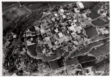 Vista aérea das alturas em torno de Jerusalém, Palestina, de um Zeppelin, 1931 1933
