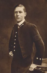 Dezesseis anos - Prince Albert, cadete naval em Osborne, c1910, 1937
