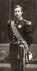 Albert I 1875-1934, rei dos belgas de 1909, em uniforme militar