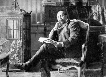 Alfred Capus, jornalista e dramaturgo francês, 1915