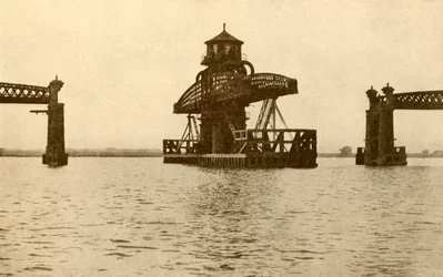 Alloa Swing Bridge, 1930.