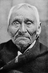 Um índio Tlingit envelhecido do Alasca, 1912