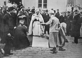 Uma visão incomum em Paris, 1914
