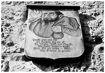 Anti-semitismo: inscrição medieval na muralha da cidade, Rothenburg, Alemanha, 1956