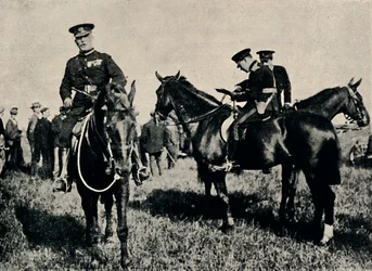 Em manobras militares, c1916, 1945.