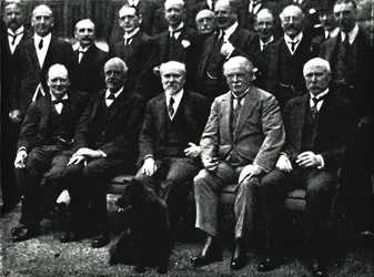 No número 10, Downing Street, c1922, 1945.