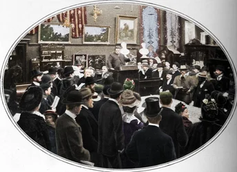 Leilão em andamento nos Phillips auctioneers, Londres, c1901 1901