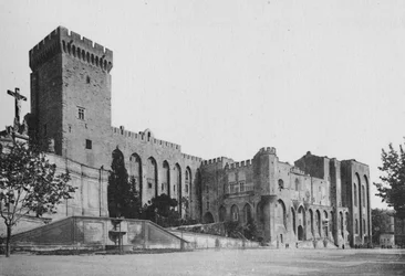 Avignon - Palácio dos Papas, c1925