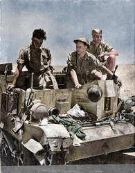Contracapa do Oitavo Exército, 1944