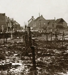 Arame farpado, Nieuwkapelle, Flandres, Bélgica, c1914-c1918