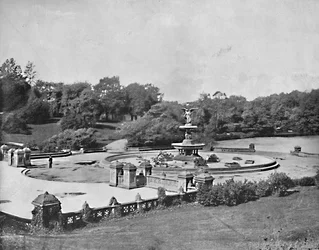 Bethesda Fountain, Central Park, Nova York, c1897.