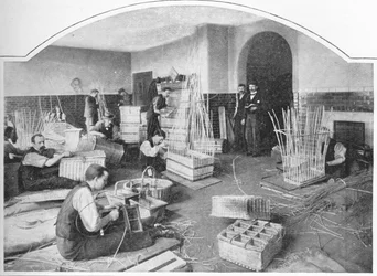 Fabricantes cegos de cestas no trabalho, Tottenham Court Road, Londres, c1901 1903
