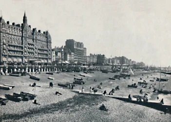Brighton - O Hotel Métropole e Praia, 1895.