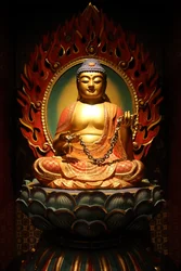 Templo de Relíquias do Buda Dente em Chinatown. Estátua de Buda, 20160818, Singapura, Singapura