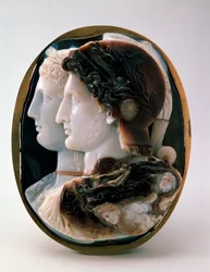 Cameo O Gonzaga Cameo com o rei Ptolomeu II do Egito e sua esposa Arsinoe I, século III aC
