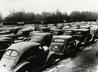 Carros confiscados pelos alemães ocupantes, Vincennes, Paris, 1940-1944