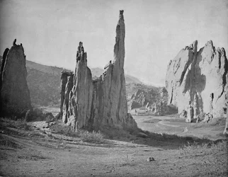 Pináculos da catedral, jardim dos deuses, Colorado, c1897.