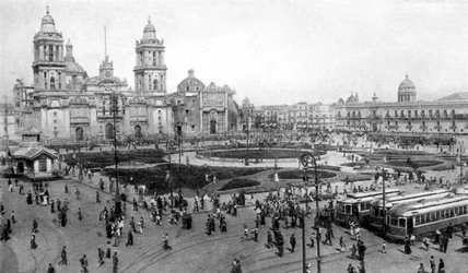 Catedral e Palácio Nacional, Cidade do México, México, 1926