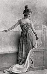 Cecile Sorel, atriz francesa, 1893