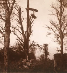 Cemitério em Arras, norte da França, c1914-c1918