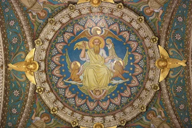Cristo em Majestade e Tetramorfo. Basílica de Notre-Dame de Fourviere. Lyon