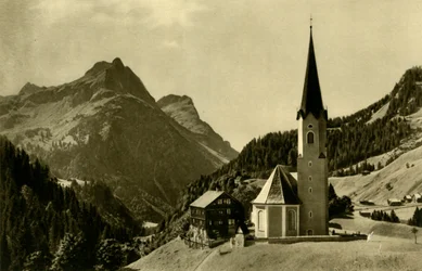 Igreja em Schröcken, Bregenzerwald, Áustria, c1935.